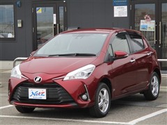 トヨタ　ヴィッツ Fアミー 4WD