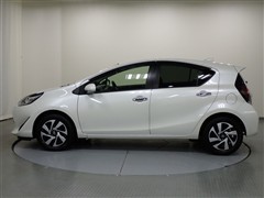 アクア S スタイルブラック