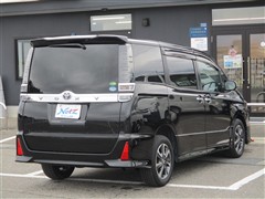 ヴォクシー ZSキラメキ  4WD