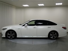 クラウンハイブリッド2.5RS