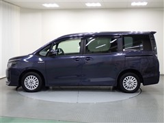 ヴォクシーHV V