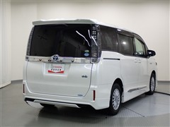 ヴォクシーHV V