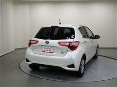 ヴィッツHV FセーフティED2