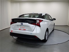 プリウス S セーフティプラス2