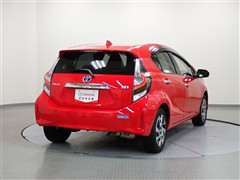 アクア S スタイルブラック