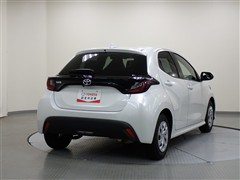 ヤリス X
