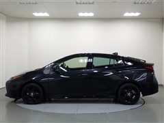 プリウス A TGセレクションBL