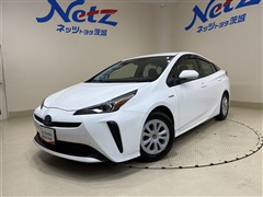 トヨタ プリウス S