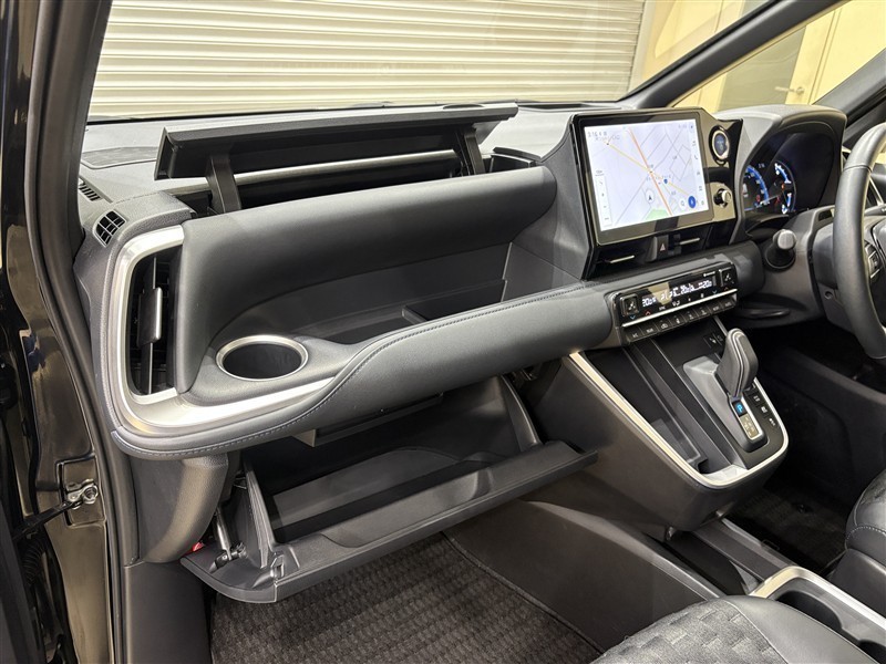 ヴォクシー ハイブリッド S-Z（431012003986）の中古車 | トヨタ認定