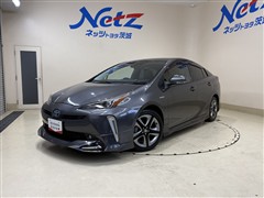 トヨタ　プリウス A ツーリングセレクション
