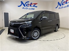 トヨタ ヴォクシーハイブリッド キラメキ2