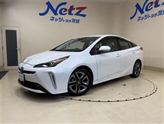 トヨタ プリウス A ツーリングセレクション