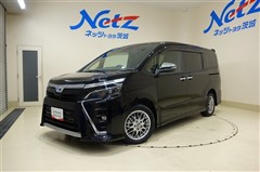 ヴォクシーハイブリッド キラメキ3