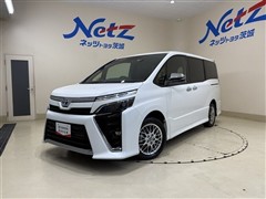 トヨタ ヴォクシーハイブリッド キラメキ3