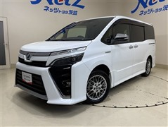 トヨタ ヴォクシーハイブリッドZSキラメキ