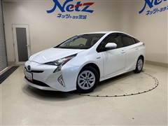 プリウス S セーフティプラス