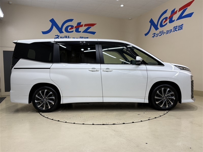 ヴォクシー ハイブリッド S-Z（431014151133）の中古車 | トヨタ認定