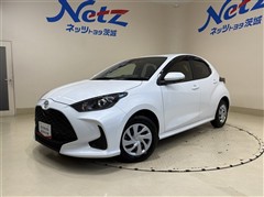 トヨタ ヤリス 1.0X