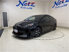 プリウスS-Tブラックエディション