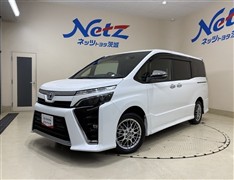 ヴォクシーハイブリッド キラメキ3