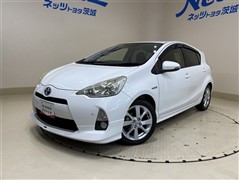 トヨタ アクア G