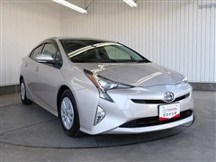 プリウス S セーフティプラス