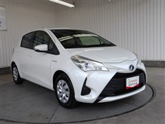 ヴィッツ ハイブリッド F