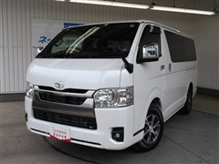 トヨタ ハイエース S-GLダークプライムS
