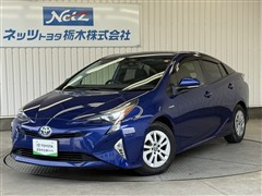 トヨタ プリウス S