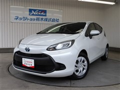トヨタ アクア X