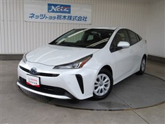 トヨタ プリウス S