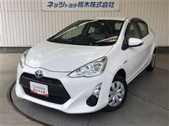 トヨタ　アクア L