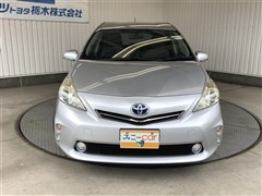 プリウスアルファ S