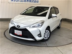 トヨタ　ヴィッツ Fセーフティエディション3