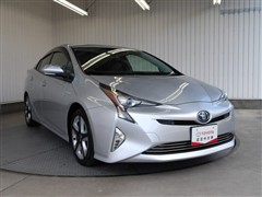 プリウス A プレミアムツーリング