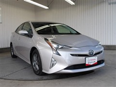 プリウス S セーフティプラス