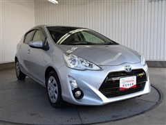 アクア S スタイルブラック