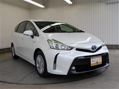 プリウスアルファ S