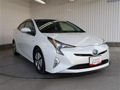 プリウス S セーフティプラス