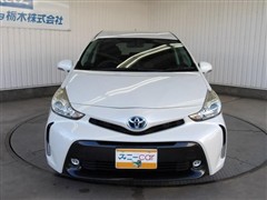 プリウスアルファ S