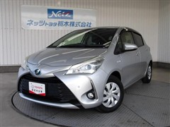 トヨタ　ヴィッツHV F セーフティED3