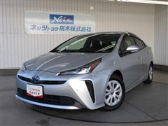 トヨタ　プリウス S