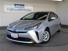 トヨタ プリウス S