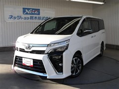 トヨタ　ヴォクシー ZS キラメキ3