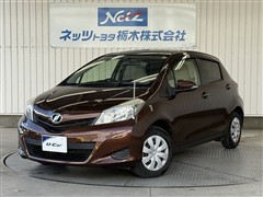 トヨタ　ヴィッツ F Ciel