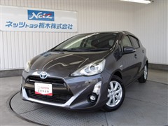 トヨタ アクア G