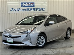 プリウス A