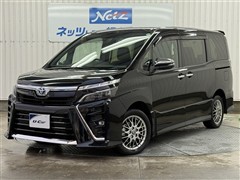 トヨタ ヴォクシーHV ZS キラメキ3