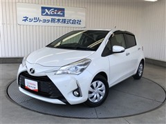 トヨタ　ヴィッツ Fセーフティエディション3