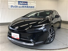 トヨタ　プリウス Z